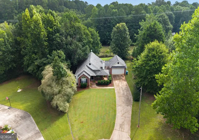 2nd image of 116 Dana Dr, Hampton, GA 30228 | MLS# 10822530