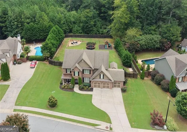 Photo 2 of Single family home for sale at 1685 Dew Pl, Marietta, GA 30064 | MLS# 10821292 | Listing updated on 2026-09-17