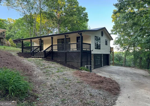 Homes for sale in Morganton, GA | 678 Lakeview Cir, Morganton, GA 30560 | MLS# 10756519