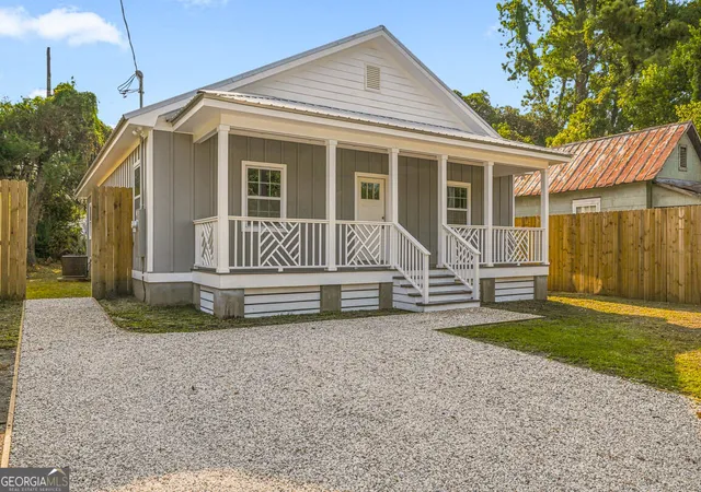Photo 2 of Single family home for sale at 2918 Wolfe St, Brunswick, GA 31520 | MLS# 10833534 | Listing updated on 2026-09-08