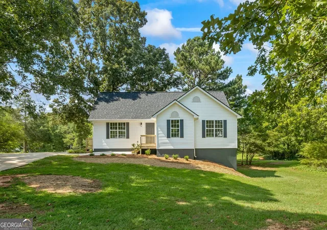 Photo 1 of Sale Pending at 690 Laney Rd, Locust Grove, GA 30248 | MLS# 10728241 | Listing updated on 2026-05-22