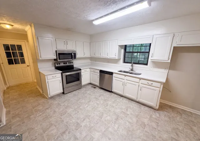 Photo 2 of Single family home for sale at 4628 Sapling Ct, Douglasville, GA 30135 | MLS# 10832328 | Listing updated on 2026-09-19