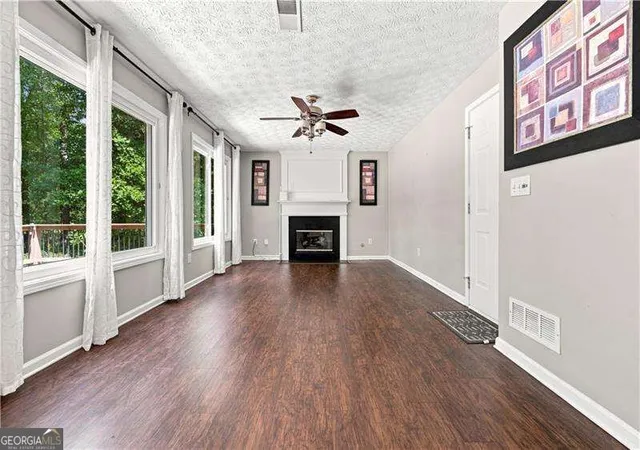 Photo 3 of Single family home for sale at 1603 Eagle Dr, Woodstock, GA 30189 | MLS# 10830440 | Listing updated on 2026-09-03