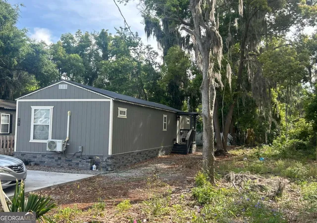 3rd image of 1410 Martin Luther King Jr Blvd, Brunswick, GA 31520 | MLS# 10742277