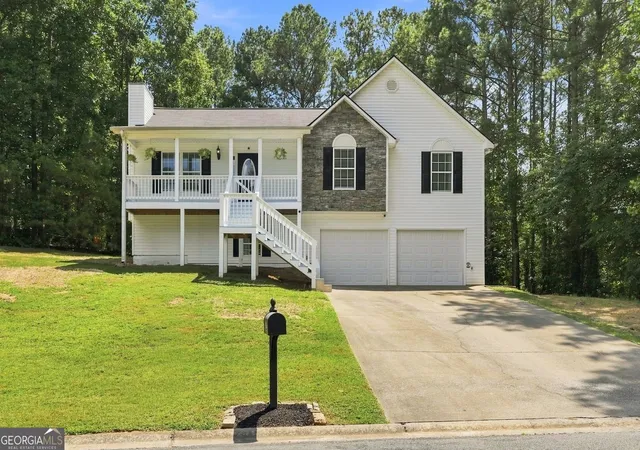 Single family home for sale at 129 Greatwood Dr, White, GA 30184 | MLS# 10835647