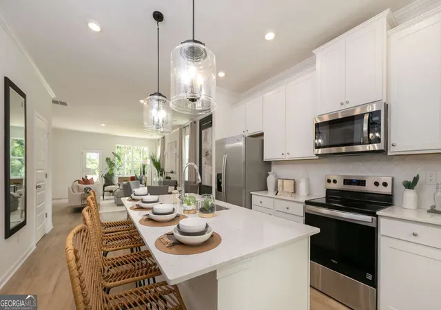 3rd image of 1337 Lakota Pl, Atlanta, GA 30315 | MLS# 10786999