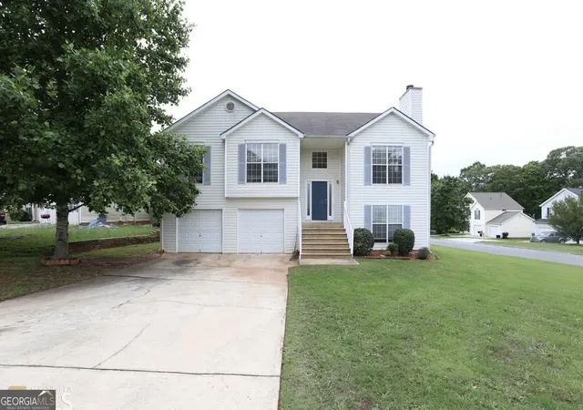 Photo 1 of Single family home for sale at 3276 Bells Landing Dr, Rex, GA 30273 | MLS# 10776307 | Listing updated on 2026-06-10
