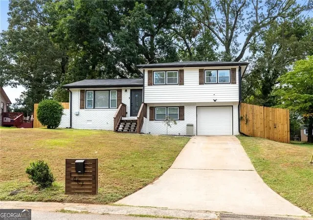 Single family home for sale at 1467 Timms Cir Se, Atlanta, GA 30316 | MLS# 10835389