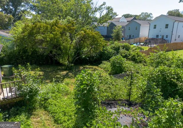 Photo 13 of Sale Pending at 779 Humphries St Sw, Atlanta, GA 30310 | MLS# 10835509 | Listing updated on 2026-09-03