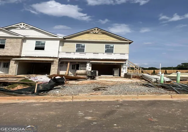 2nd image of 49 Creekside Commons Dr, Hoschton, GA 30548 | MLS# 10541724