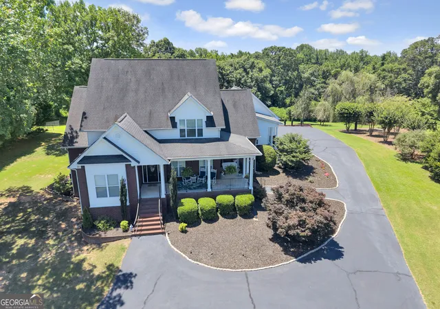 2nd image of 45 Walnut Ln, Covington, GA 30014 | MLS# 10793598