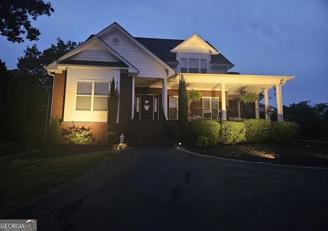 3rd image of 45 Walnut Ln, Covington, GA 30014 | MLS# 10793598