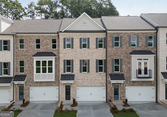 Photo 1 of Sale Pending at 2739 Hallwood Ln, Suwanee, GA 30024 | MLS# 10805898 | Listing updated on 2026-09-13