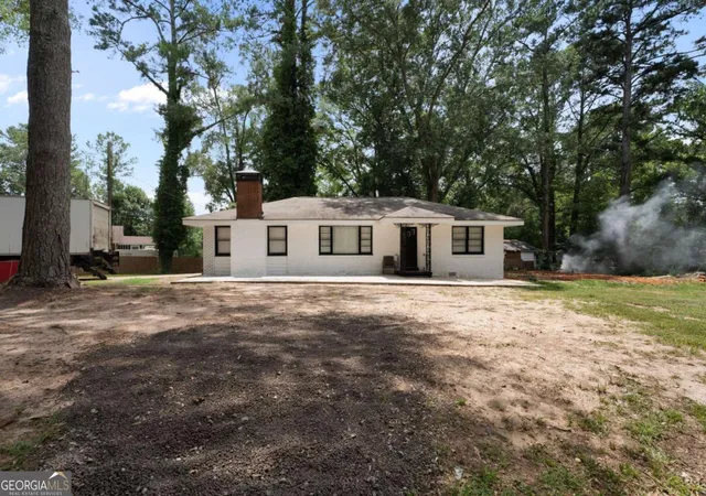 Photo 3 of Single family home for sale at 1132 Bethsaida Rd, Riverdale, GA 30296 | MLS# 10804157 | Listing updated on 2026-08-21