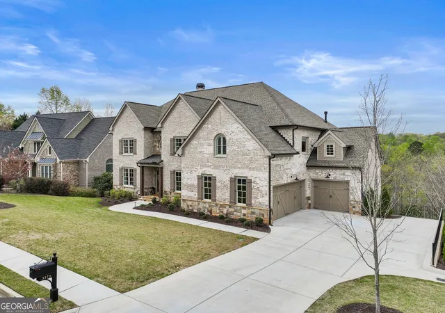 Photo 1 of Mansion for sale at 3170 Glastonbury Ln, Suwanee, GA 30024 | MLS# 10724332 | Listing updated on 2026-05-12