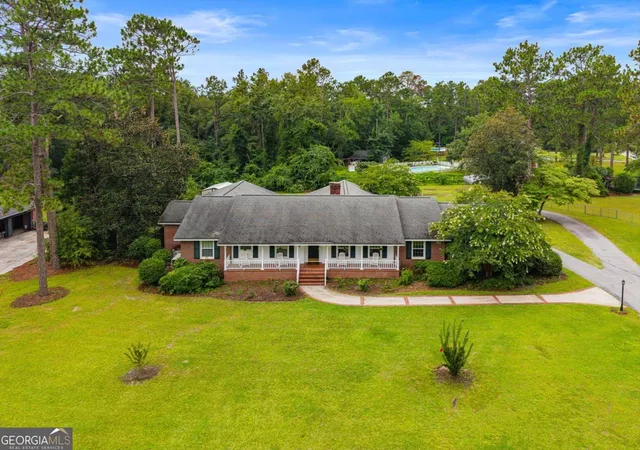 3rd image of 459 Prince Ave, Swainsboro, GA 30401 | MLS# 10807149