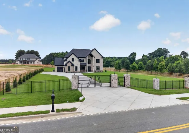 Photo 1 of Mansion for sale at 1975 Jones Phillips Rd, Dacula, GA 30019 | MLS# 10793805 | Listing updated on 2026-09-17