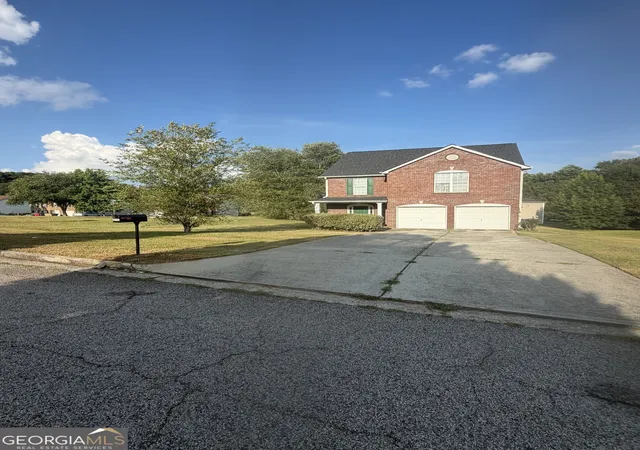 Photo 2 of Single family home for sale at 9154 Claude Ct, Jonesboro, GA 30238 | MLS# 10800473 | Listing updated on 2026-07-25