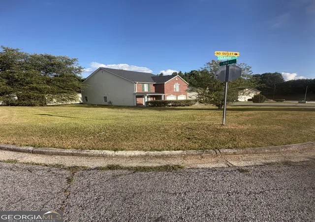 Photo 3 of Single family home for sale at 9154 Claude Ct, Jonesboro, GA 30238 | MLS# 10800473 | Listing updated on 2026-07-25