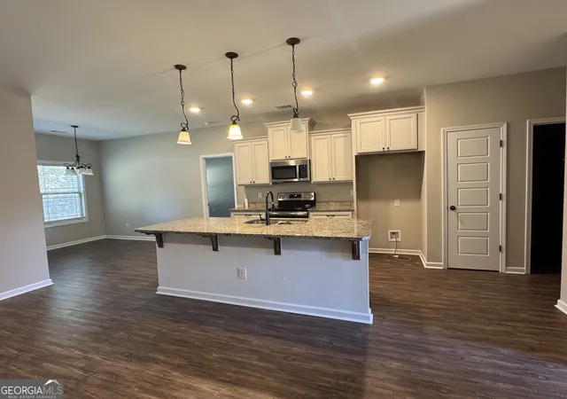 Photo 3 of Sale Pending at 205 Havant Way, Perry, GA 31069 | MLS# 10628665 | Listing updated on 2026-05-22