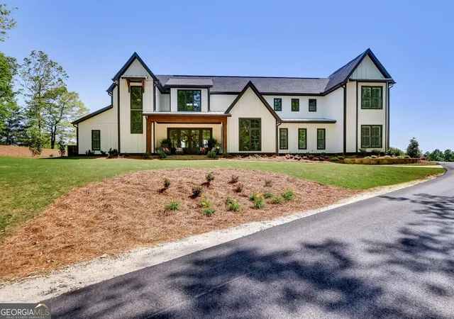 Photo 2 of Single family home for sale at 183 Barrett Cir, Dahlonega, GA 30533 | MLS# 10734679 | Listing updated on 2026-05-01