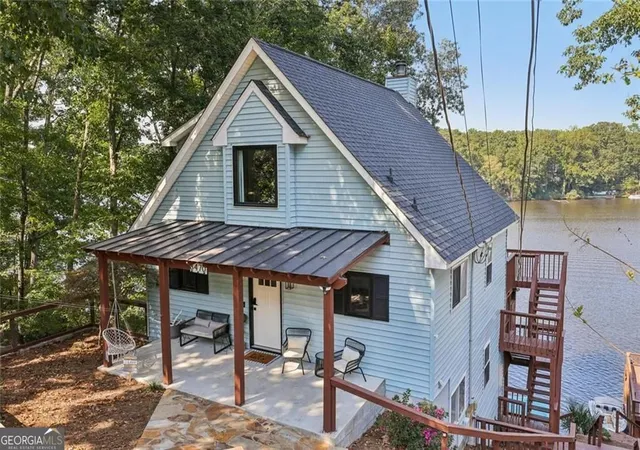 Photo 3 of Single family home for sale at 8470 Lake Dr, Snellville, GA 30039 | MLS# 10785537 | Listing updated on 2026-09-13