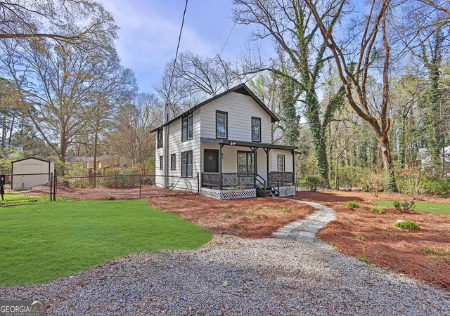 2nd image of 5121 Central Dr, Stone Mountain, GA 30083 | MLS# 10714237
