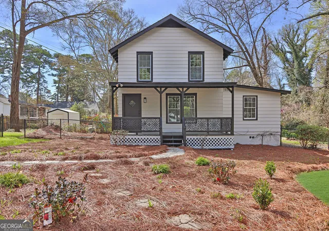 3rd image of 5121 Central Dr, Stone Mountain, GA 30083 | MLS# 10714237