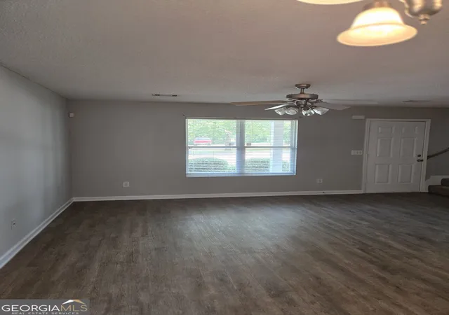 Photo 2 of Sale Pending at 430 Bridgewater Wy, Athens, GA 30601 | MLS# 10824739 | Listing updated on 2026-08-29