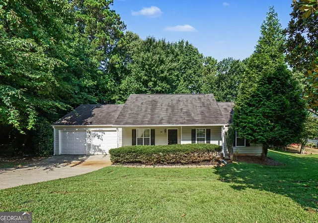Photo 1 of Single family home for sale at 529 Bluff Ct, Woodstock, GA 30188 | MLS# 10805660 | Listing updated on 2026-09-21