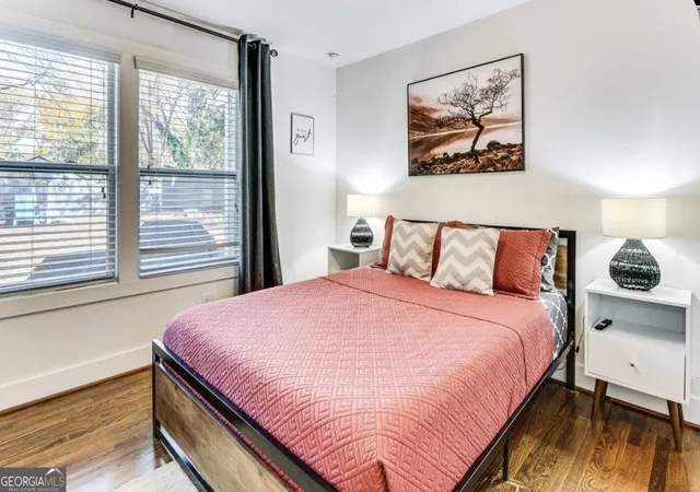 4th image of 2235 Baker Rd Nw, Atlanta, GA 30318 | MLS# 10725422