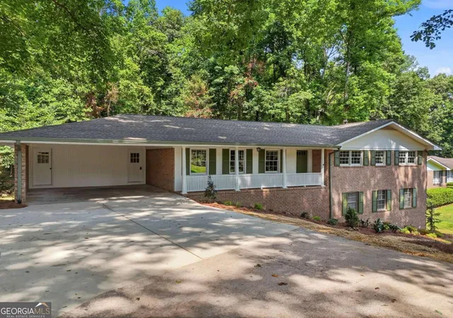 Homes for sale in Lithia Springs, GA | 7215 Sinyard Rd, Lithia Springs, GA 30122 | MLS# 10798912
