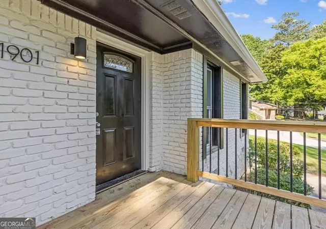 Photo 2 of Single family home for sale at 1901 Windsor Dr Sw, Atlanta, GA 30311 | MLS# 10798482 | Listing updated on 2026-08-19