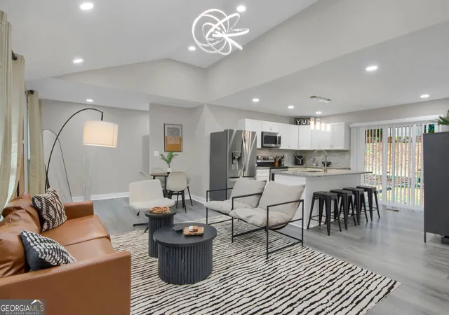 Photo 3 of Single family home for sale at 1901 Windsor Dr SW, Atlanta, GA 30311 | MLS# 10798482 | Listing updated on 2026-08-19