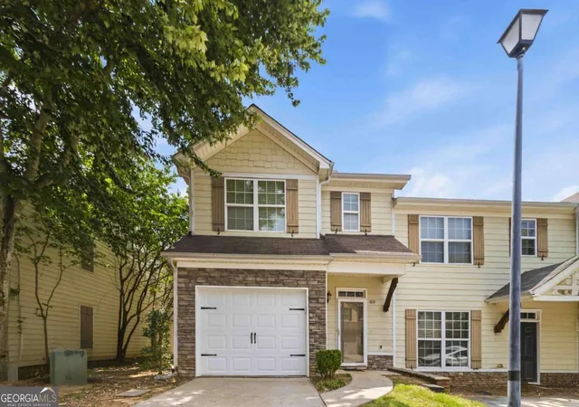 Homes for sale in Atlanta, GA | 4215 High Park Ln, Atlanta, GA 30344 | MLS# 10799758