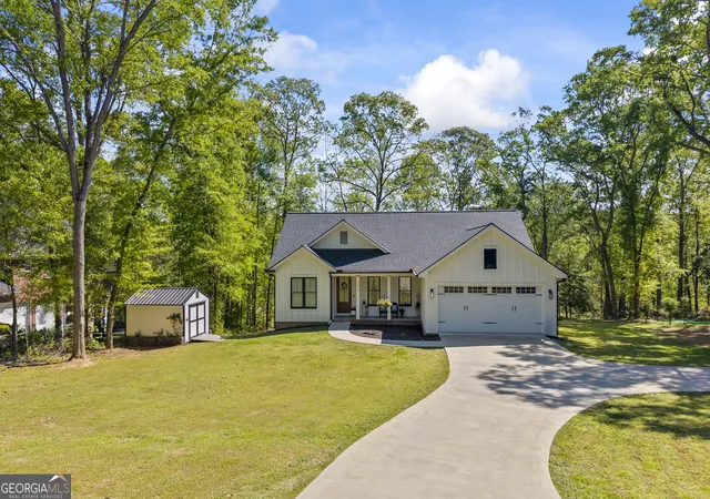 Homes for sale in Hartwell, GA | 516 Winding Wy, Hartwell, GA 30643 | MLS# 10730173