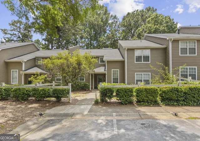 Homes for sale in Morrow, GA | 1676 Northridge Dr, Morrow, GA 30260 | MLS# 10787299