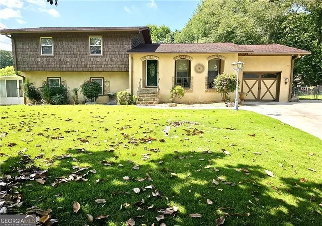 Photo 2 of Single family home for sale at 1244 Hickory Wood Dr Ne, Woodstock, GA 30188 | MLS# 10817700 | Listing updated on 2026-08-17