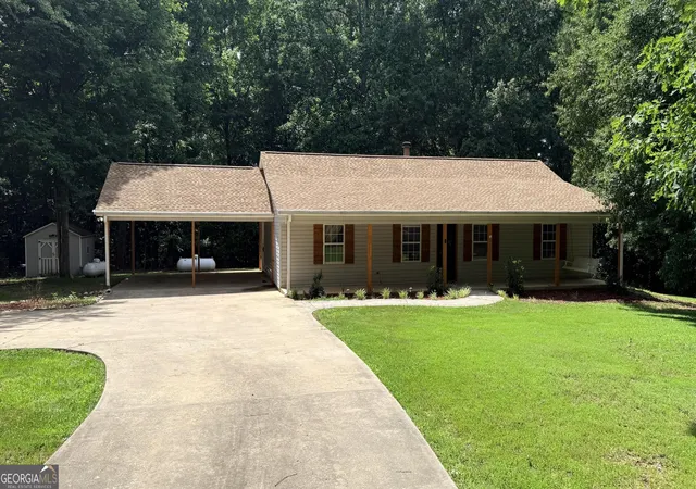 Homes for sale in Zebulon, GA | 67 Fall Dr, Zebulon, GA 30295 | MLS# 10695954