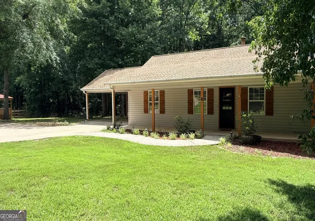 Homes for sale in Zebulon, GA | 67 Fall Dr, Zebulon, GA 30295 | MLS# 10695954