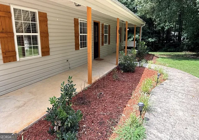 Homes for sale in Zebulon, GA | 67 Fall Dr, Zebulon, GA 30295 | MLS# 10695954