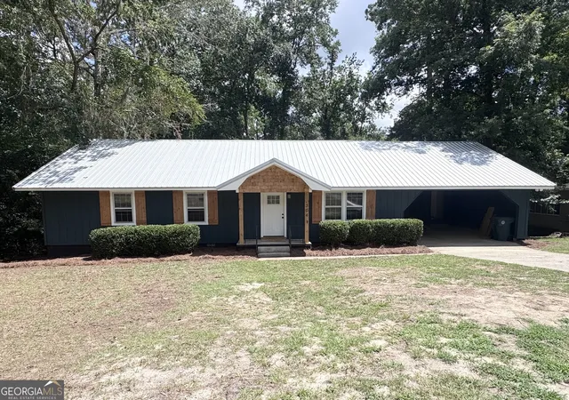 2nd image of 304 Pinewood Dr, Dublin, GA 31021 | MLS# 10806139