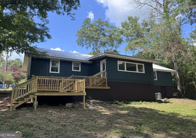 3rd image of 304 Pinewood Dr, Dublin, GA 31021 | MLS# 10806139