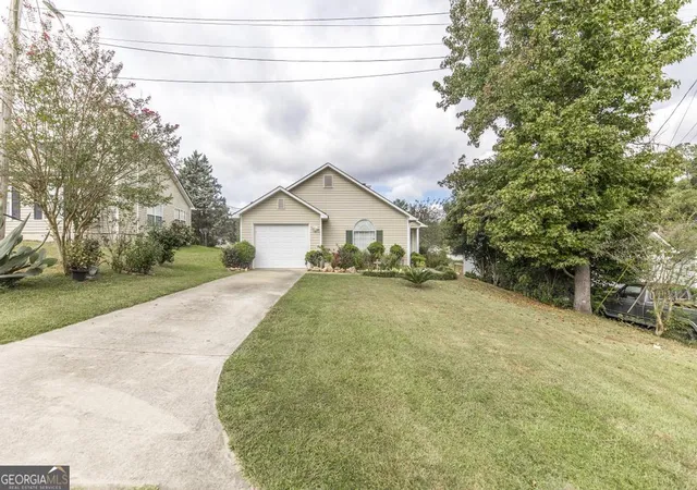 Photo 1 of Sale Pending at 1347 Tonedale Ct, Macon, GA 31204 | MLS# 10616472 | Listing updated on 2025-10-15