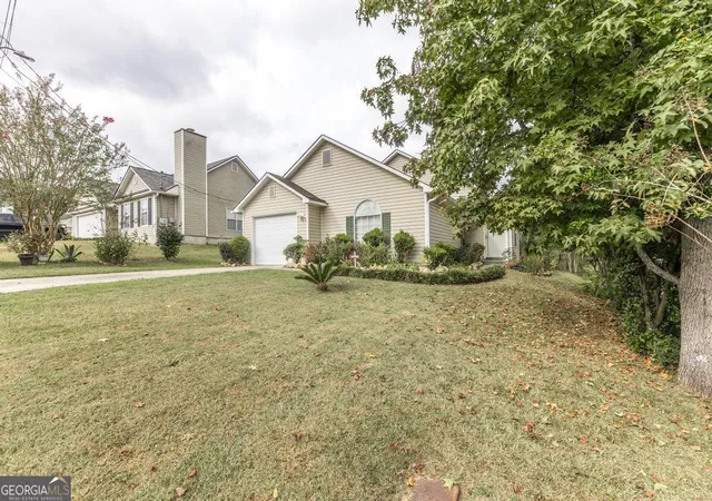 Photo 1 of Sale Pending at 1347 Tonedale Ct, Macon, GA 31204 | MLS# 10616472 | Listing updated on 2025-10-15