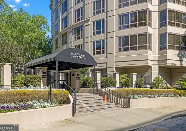 Homes for sale in Atlanta, GA | 3475 Oak Valley Rd Ne #650, Atlanta, GA 30326 | MLS# 10776338