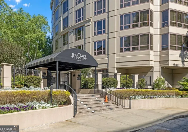 Homes for sale in Atlanta, GA | 3475 Oak Valley Rd Ne #650, Atlanta, GA 30326 | MLS# 10776338