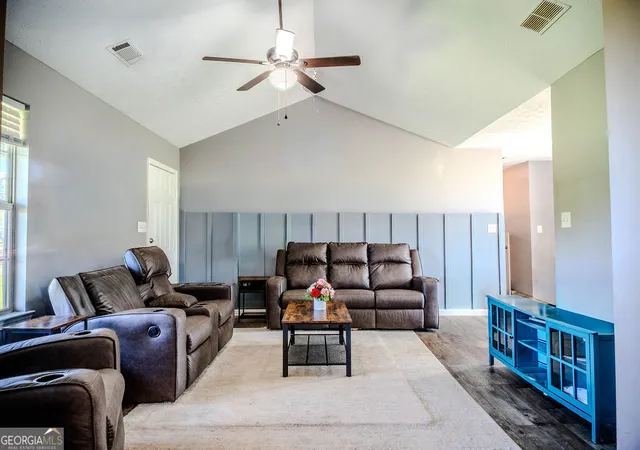 Photo 4 of Single family home for sale at 309 Snapping Shls Rd, Mcdonough, GA 30252 | MLS# 10812906 | Listing updated on 2026-09-11