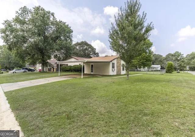 Photo 2 of Single family home for sale at 211 Hickory, Centerville, GA 31028 | MLS# 10834773 | Listing updated on 2026-09-12