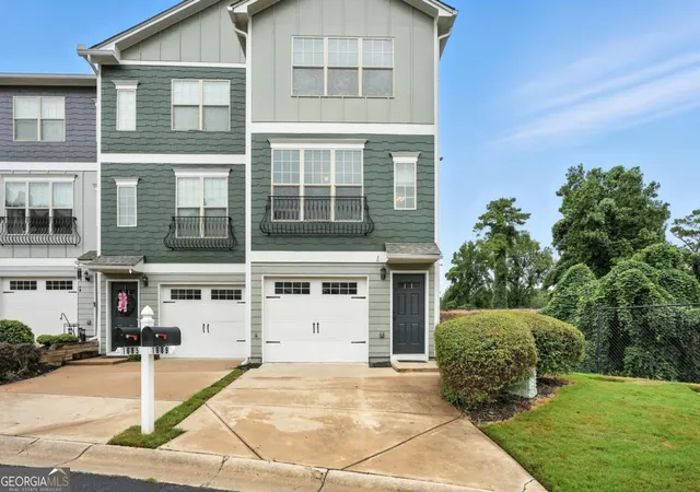 Photo 1 of Townhouse for sale at 1689 Liberty Pkwy Nw, Atlanta, GA 30318 | MLS# 10668784 | Listing updated on 2026-06-04